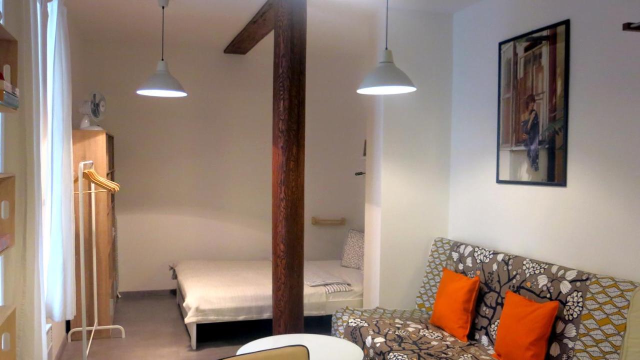 Magnificent Apartment In The Center Of Praga Exterior foto