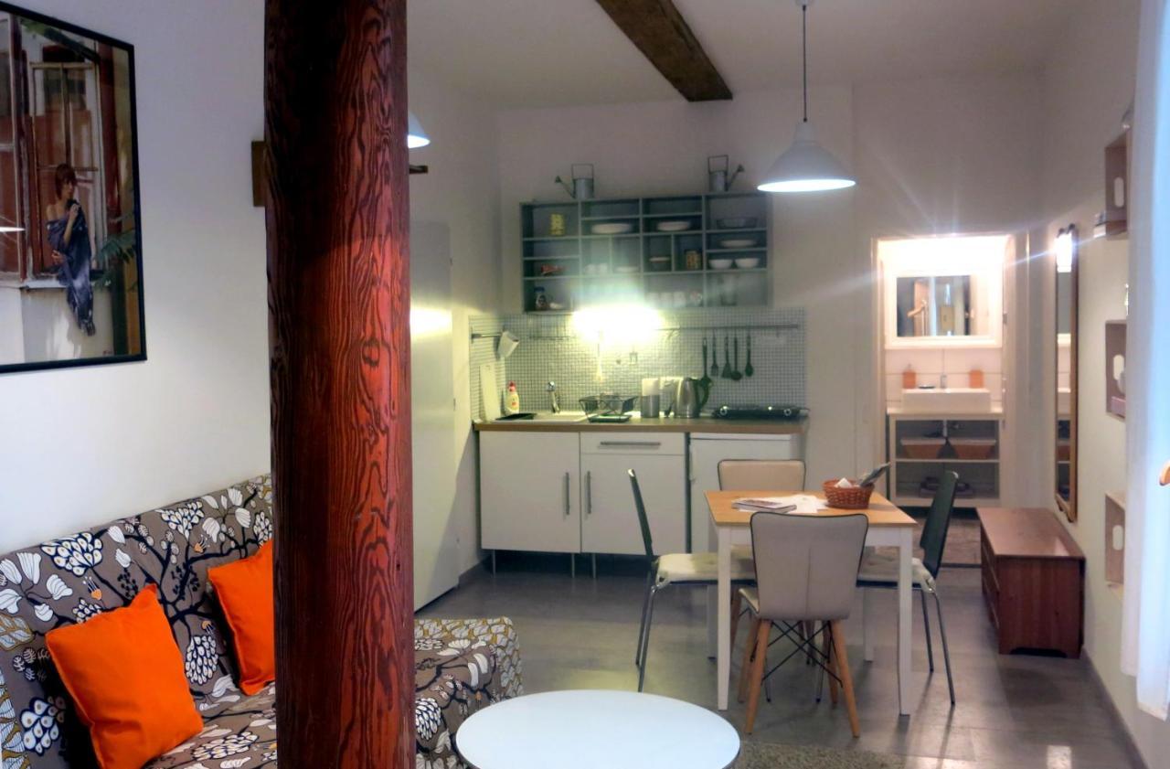 Magnificent Apartment In The Center Of Praga Exterior foto